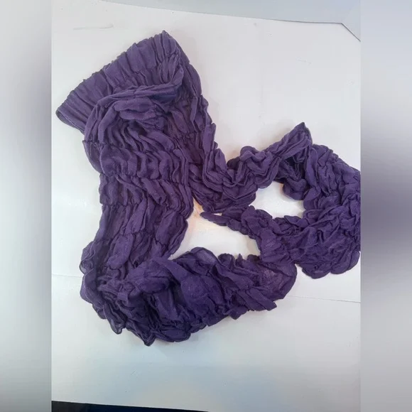 Textured Plum Purple Crinkle Knit Scarf with Subtle Sparkle - Picture 3 of 7